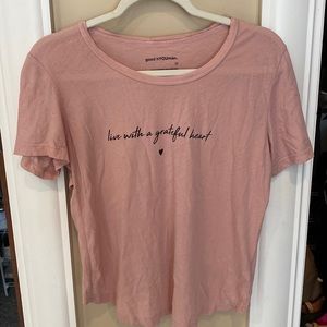 good hYOUman Grateful Heart Short Sleeve Crew Neck T-shirt